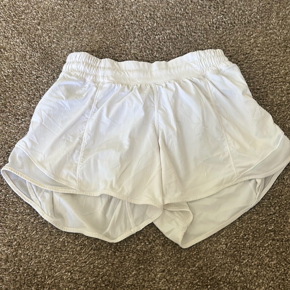 Lulu lemon Hotty Hot Short size 4